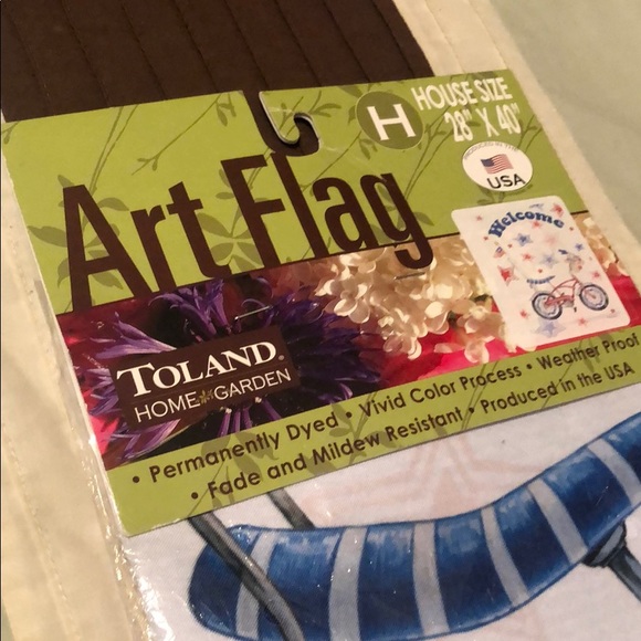 Patriotic Welcome House Flag - Picture 1 of 5